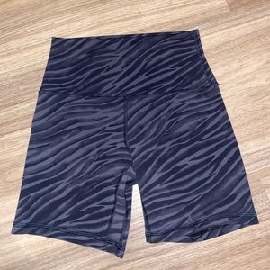 Lululemon Biker Short- Size 6